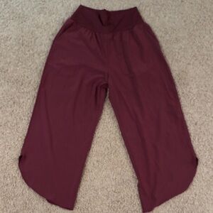 Women’s' Wide-Leg Pull-On Pants in Wine